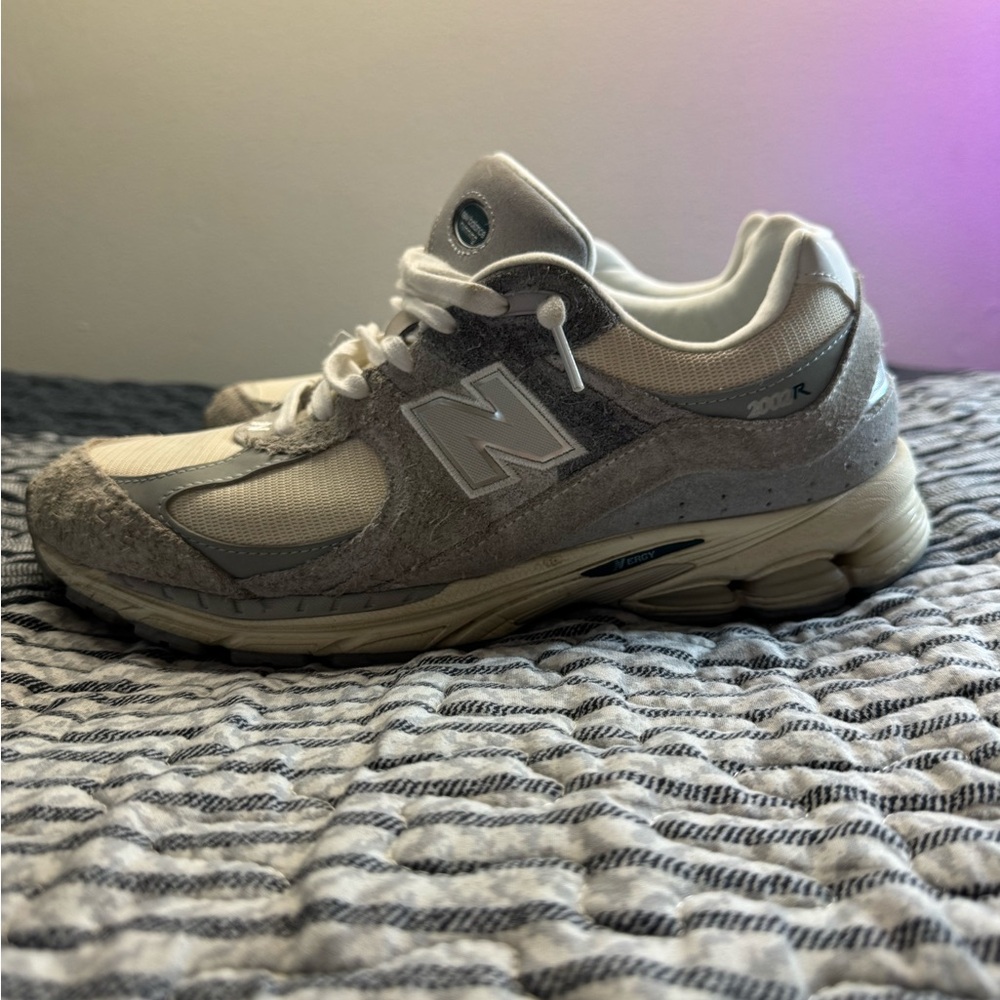 New balance 2002r SIZE 11.5 - Picture 3 of 6